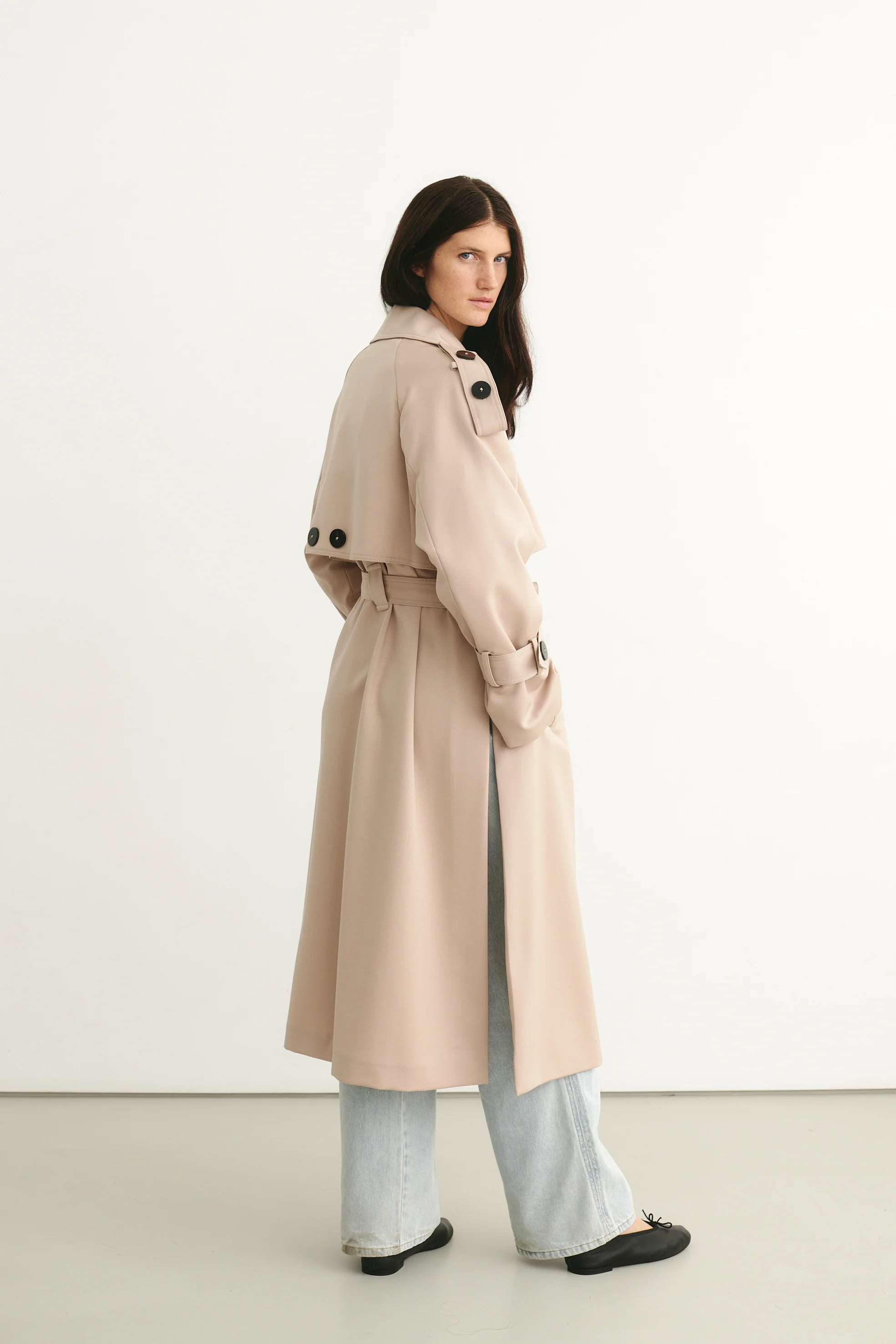 Wool Trench Coat Beige - Image 4
